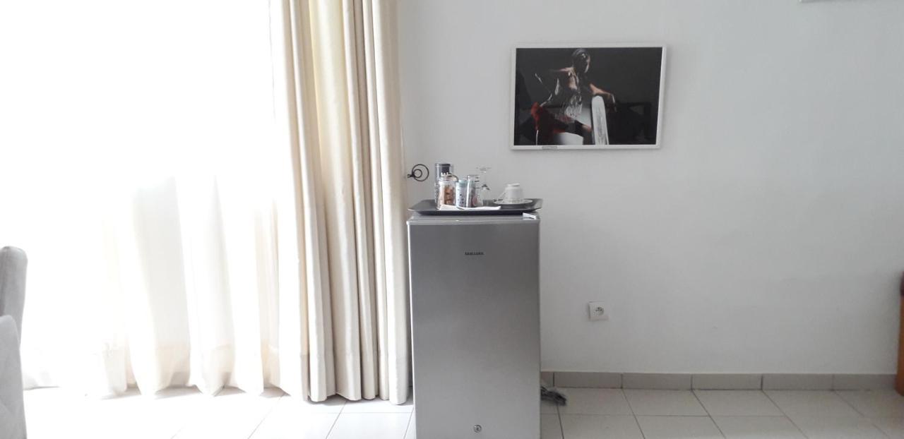 L'Epicurien Bed and Breakfast Cotonou Esterno foto